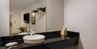 Motel 6 Irving - Loop 12 - 8