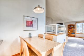 Beaches Inn | Pelicans View Cottage - Cannon Beach - 3
