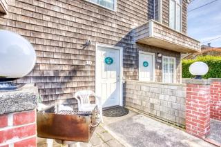 Beaches Inn | Pelicans View Cottage - Cannon Beach - 9