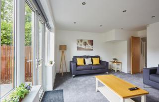 Listers Lodge - Halifax - 8