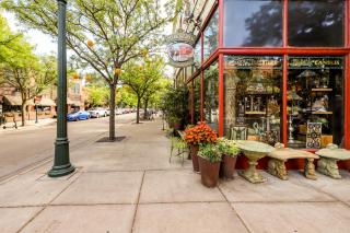 The Harrison House - 6