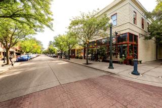 The Harrison House - 1