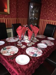 Redwood Lodge - Westbury - 5