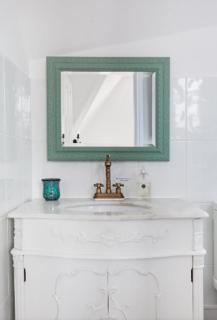 Warwick Post Office Apartment - 2