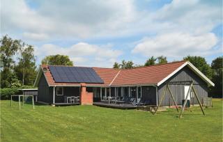 Awesome Home In Væggerløse With Sauna - 1