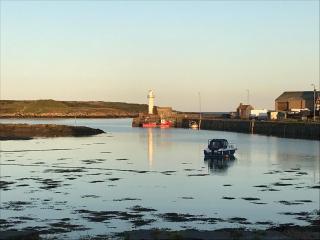 Lovely apartment overlooking the harbour and bay - Ardglass - 0