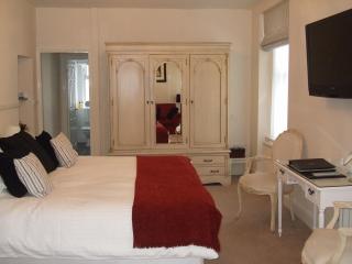 The Town House - Douglas - 4