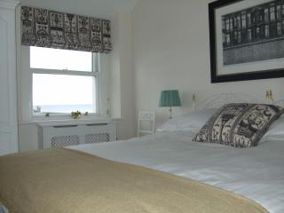 The Town House - 1