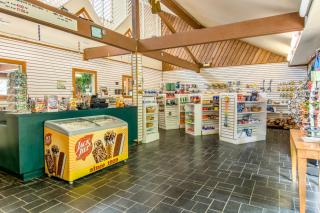 Williamsburg Camping Resort 28 ft. Park Model 11 - 1