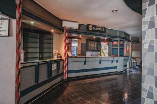 RedDoorz Plus near Pelabuhan Merak - Cilegon - 2