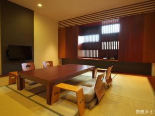 Ryotei Matsuya Honkan Suizenji - Kumamoto - 6