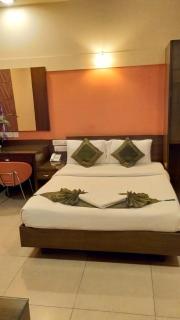 Cubbon Suites - 10 Minute walk to MG Road, MG Road Metro and Church Street - Bangalore - 9