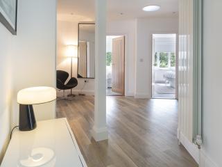 3 Church Hill House - 1