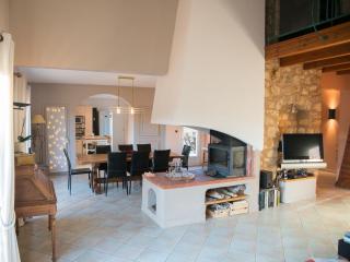 Spacious villa with private pool and sauna - 7