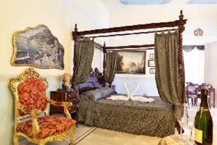 Hotel Art Resort Galleria Umberto - 5