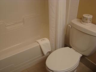 Super 8 by Wyndham Sainte Agathe Des Monts - Sainte-Agathe-des-Monts - 6