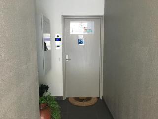 U201 Brunswick Living Top floor Balcony Close to APT and CBD Free Wifi Tram at Doorstep - Melbourne - 9