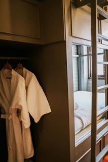 Azure Hostel Bangkok - Banguecoque - 1