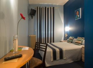 Logis Hotel Le Clos Des Oliviers - Bourg-Saint-Andéol - 8
