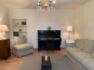 THE BERGHOUSE - LA CASA SUL CLIVO with JACUZZI - Castelnuovo Belbo - 7