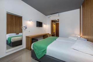 Zeus Hotel - 5