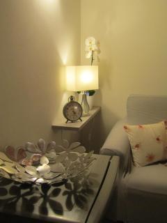 "Lo charme" a 5 minuti a piedi da Ospedale,Teatro Coccia ed Universita',a 30 minuti dai Laghi e 40 minuti da Milano - Novara - 8