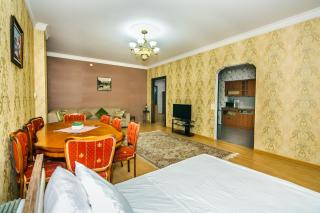BAKU CITY CENTRE APARTMENT - 0