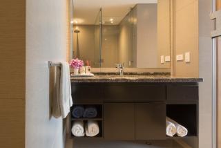 Classy 1 BR, Pool, Gym near Downtown Cartagena by Huespedia - 2