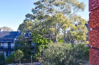 Sun-Drenched 1 Bed Studio Apartment In Newtown - Sydney - 6