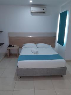 Hotel SGH Boutique Deluxe - 8