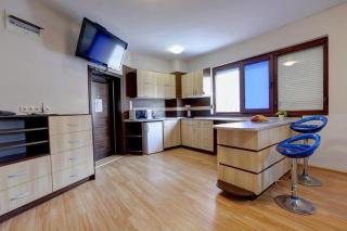 Front Beach Suites HOTEL IZVORA - 2