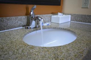 Scottish Inn and Suites Alvin - 7