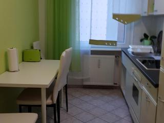 Große Ferienwohnung an der Rheinpromenade three - Duisburg - 4