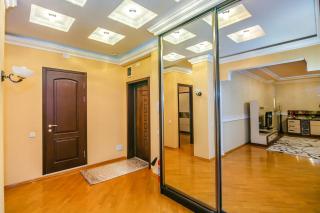 Lux Apartment in Targovi Nizami Street - Baku - 7