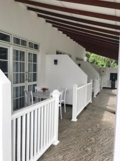 Duvi's Shelter Bungalow - Colombo - 3