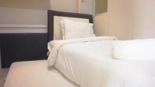 Trendy & Relaxing 2BR at The Suite Metro Apartment By Travelio - Bandung - 7