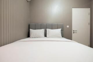 Relaxing 2BR Apartment at The Springlake Summarecon By Travelio - Bekasi - 4