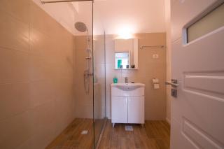 Apartel Fllores - 5