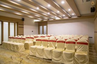 KPM TRIPENTA HOTEL - Kozhikode - 1
