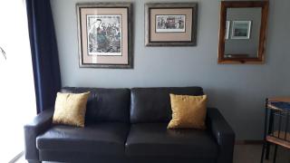 Little Umhlanga. Sunflower suite. - 9
