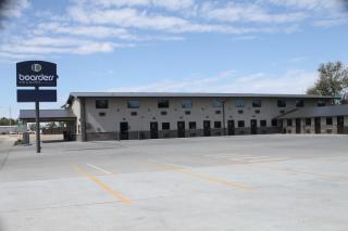 Boarders Inn & Suites by Cobblestone Hotels - Syracuse - 4