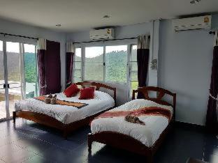 Mhork Buri Resort - 2