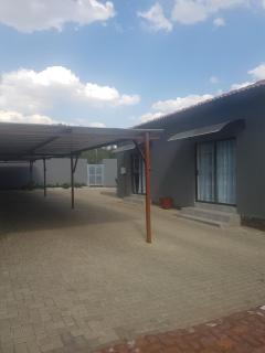 MZET GUEST HOUSE - Ermelo - 1
