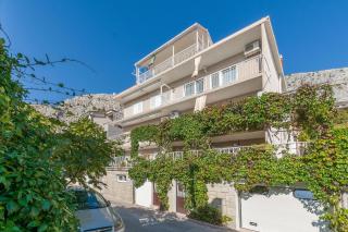 Apartment and Rooms Tatjana - 0