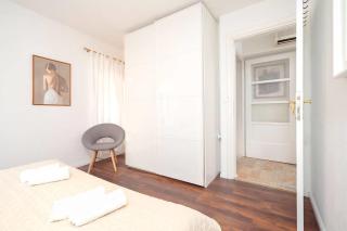 House Heritage - Stari Grad - 6
