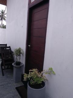 Queens Airport Residence - 1