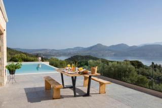 Rachi Sea View White Villa - 5