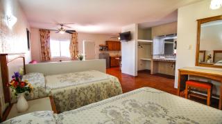 HOTEL & SUITES MARROD - 4