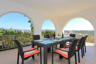 Family friendly apartments with a swimming pool Okrug Gornji, Ciovo - 16608 - 1