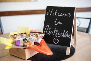 ☆Airliedise☆NO hills☆Kitchen☆5min walk 2 Ferry terminal☆WiFi☆Netflix - 7